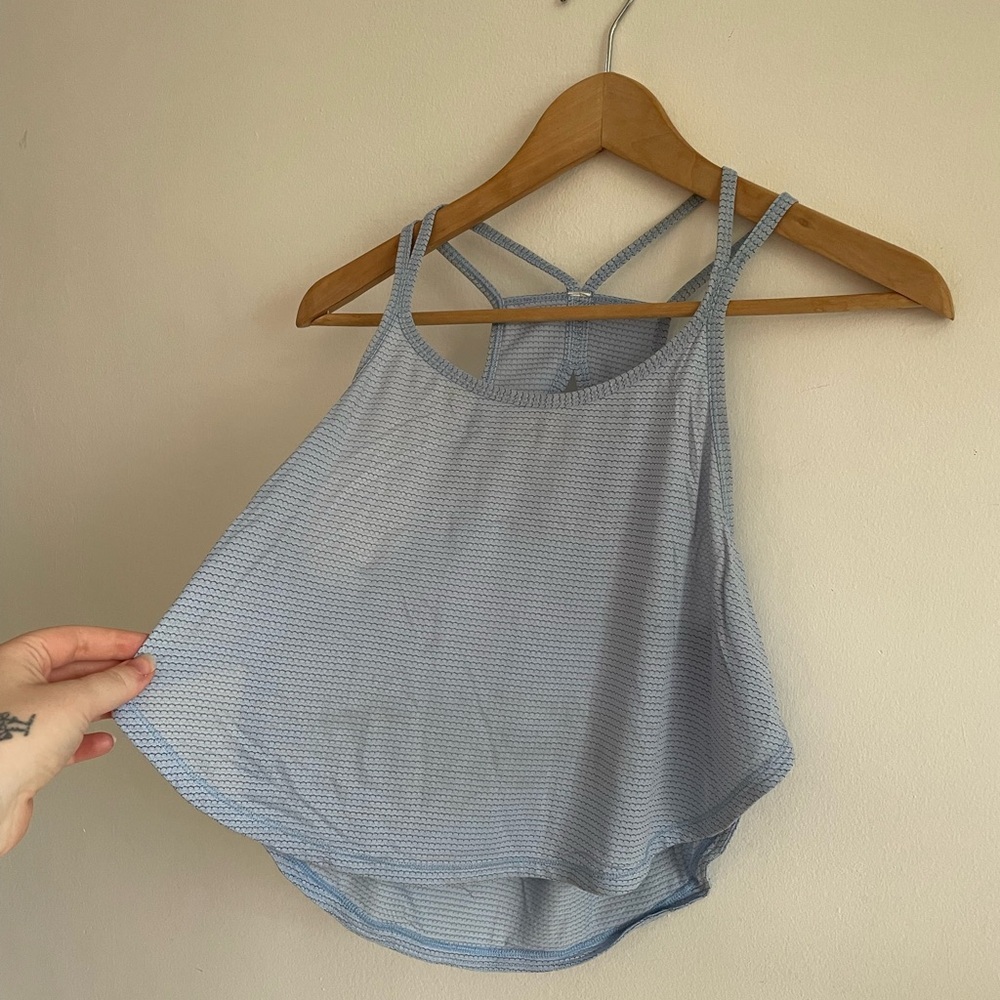Lululemon On The Run Singlet Blue Calm Size 4 Flowy Pilates Workout Lightweight